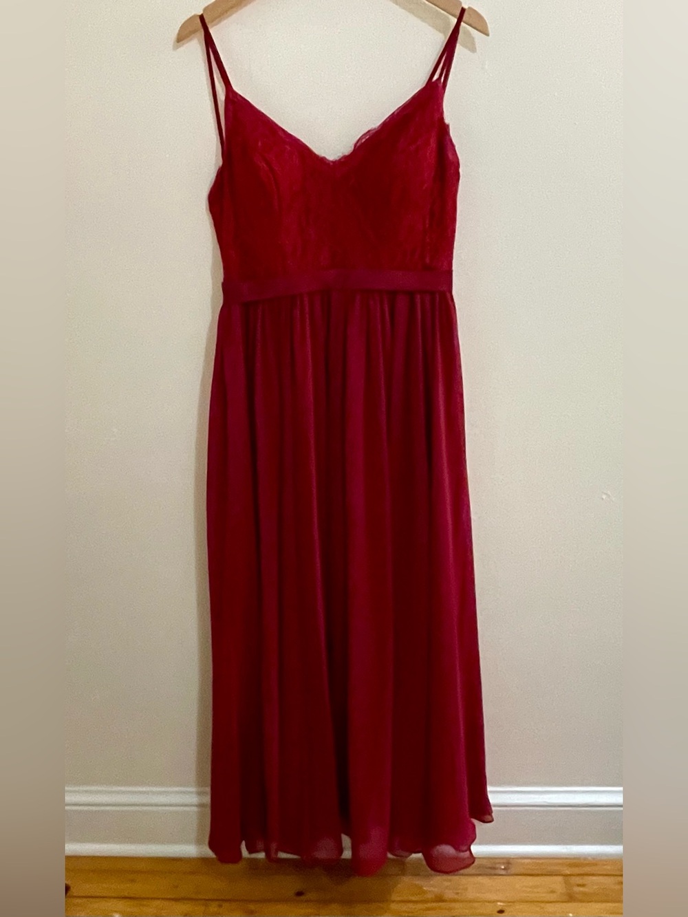 Azazie Burgundy Lace Chiffon Maxi Bridesmaid Formal Dress Medium/Custom